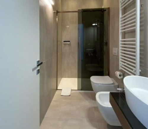 Modern and bright studio in Mestre  - Gallery -  5