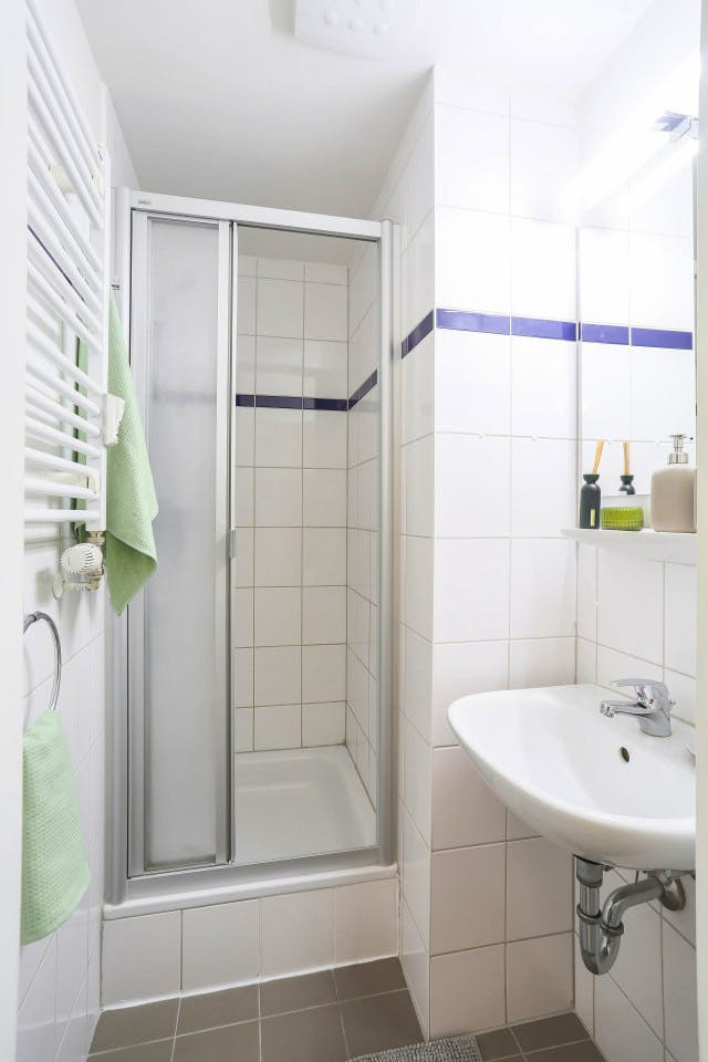  Bed In A 2-Bed Gender Separated Room  -  Modern apartment 5 minutes from the Střížkov Metro Station on Line C  - Gallery -  16