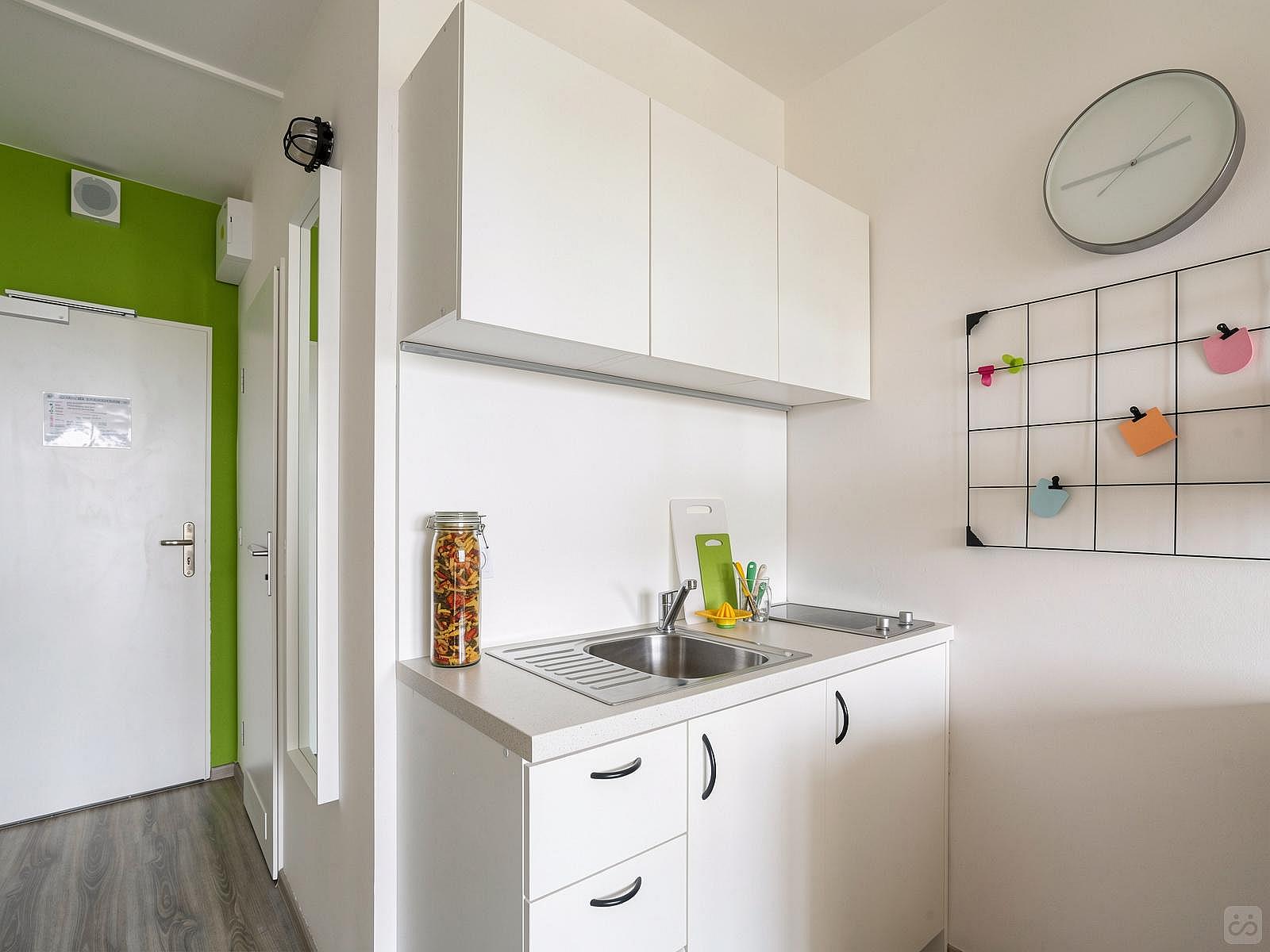  Bed In A 2-Bed Gender Separated Room  -  Modern apartment 5 minutes from the Střížkov Metro Station on Line C  - Gallery -  7