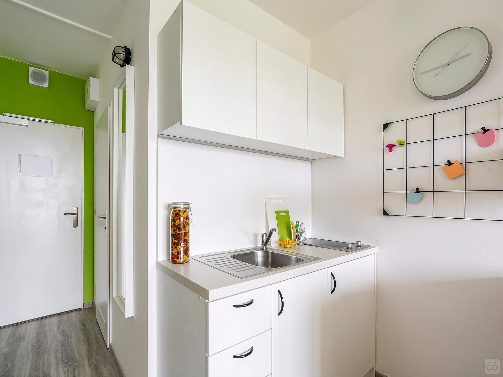  Bed In A 2-Bed Gender Separated Room  -  Modern apartment 5 minutes from the Střížkov Metro Station on Line C  - Gallery -  3