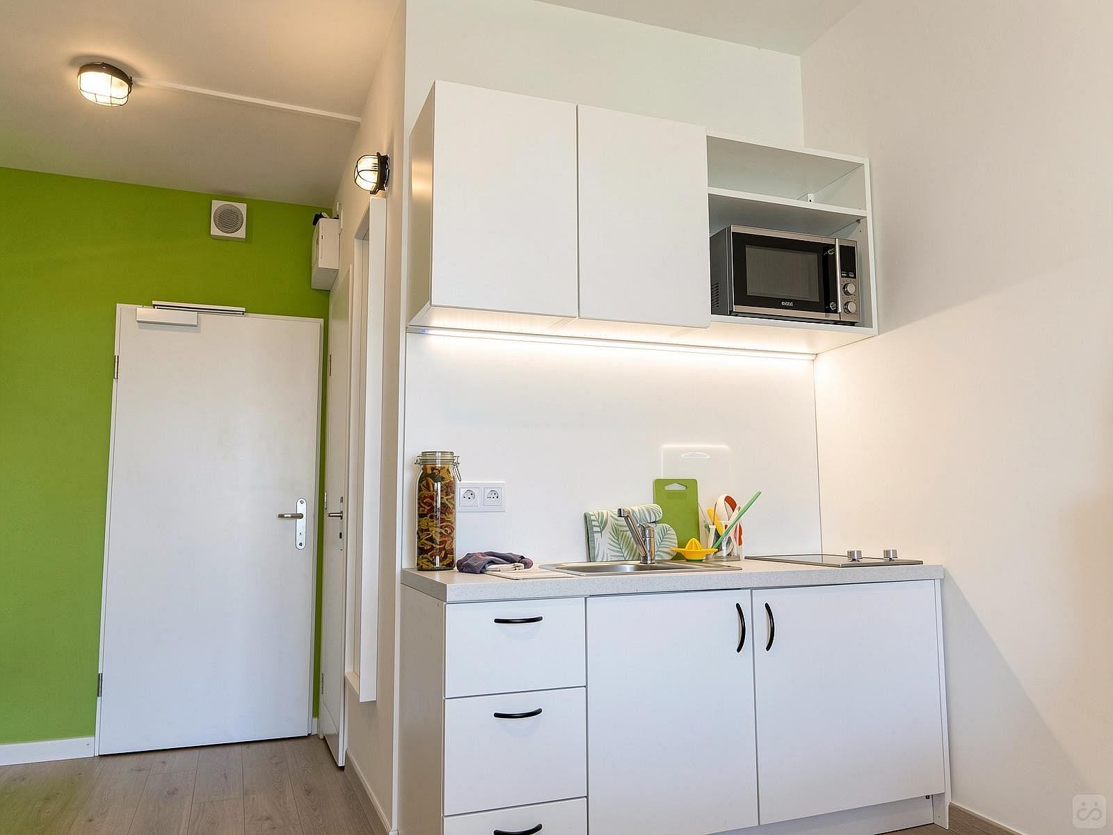  Private  -  Modern apartment 5 minutes from the Střížkov Metro Station on Line C  - Gallery -  11