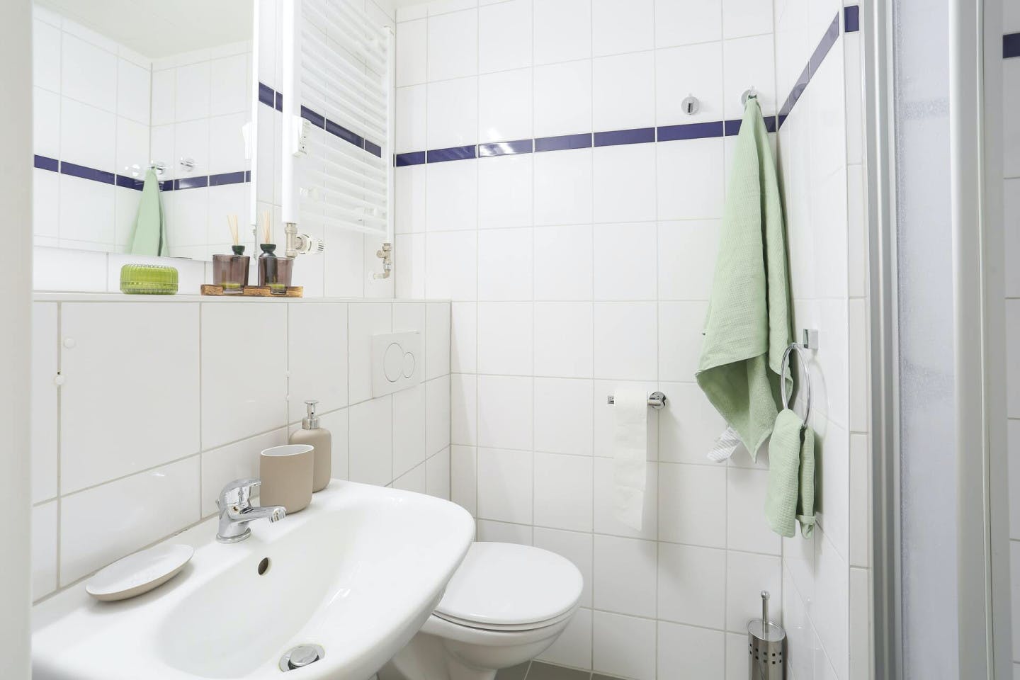  Private  -  Modern apartment 5 minutes from the Střížkov Metro Station on Line C  - Gallery -  3