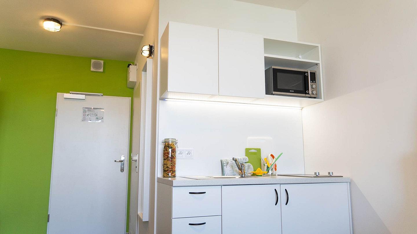  Private  -  Modern apartment 5 minutes from the Střížkov Metro Station on Line C  - Gallery -  18