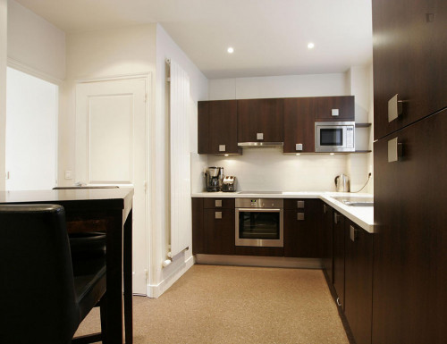 Tasteful 2-bedroom apartment in the exciting heart of Paris - Gallery - 8