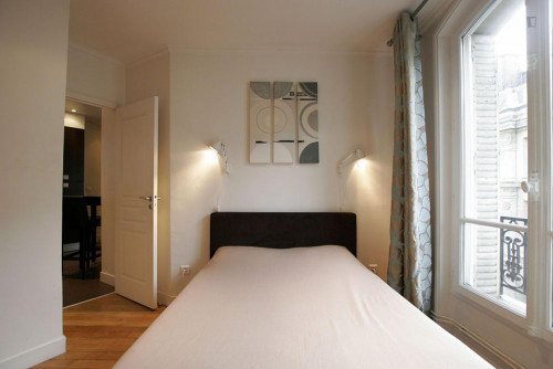 Tasteful 2-bedroom apartment in the exciting heart of Paris - Gallery - 13