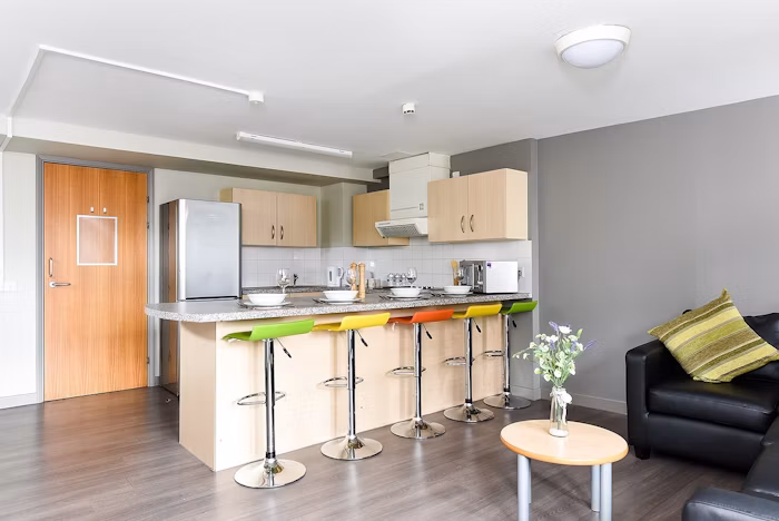 En-Suite Gold - 7