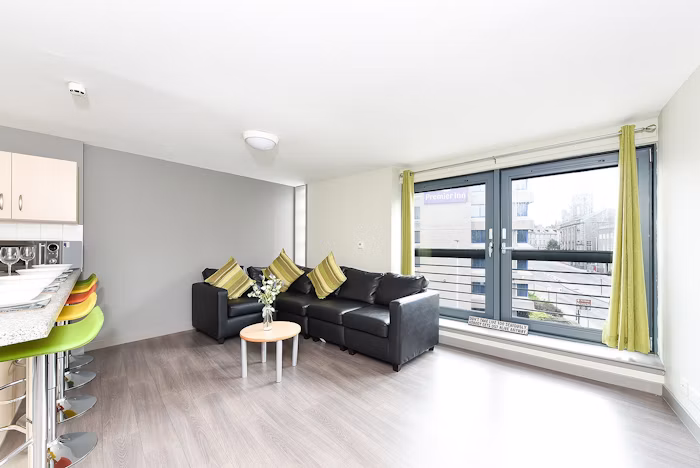 En-Suite Gold - 4