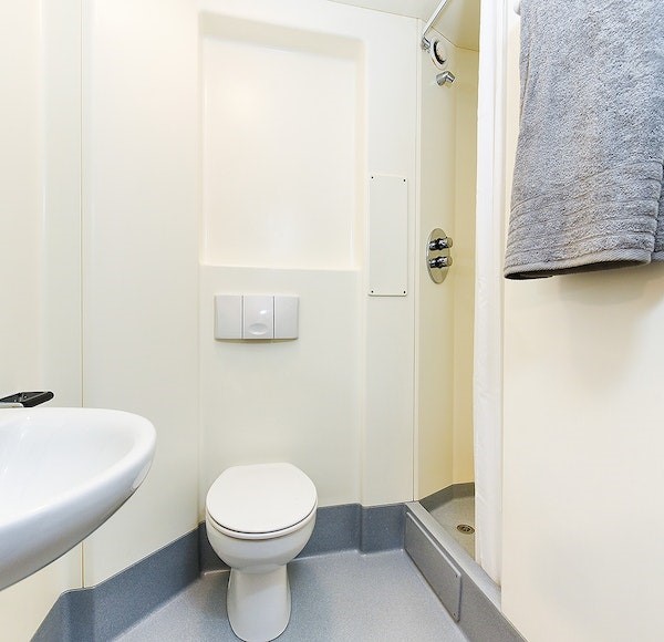  En-Suite Bronze  -  Mealmarket Exchange Roost  - Gallery -  2