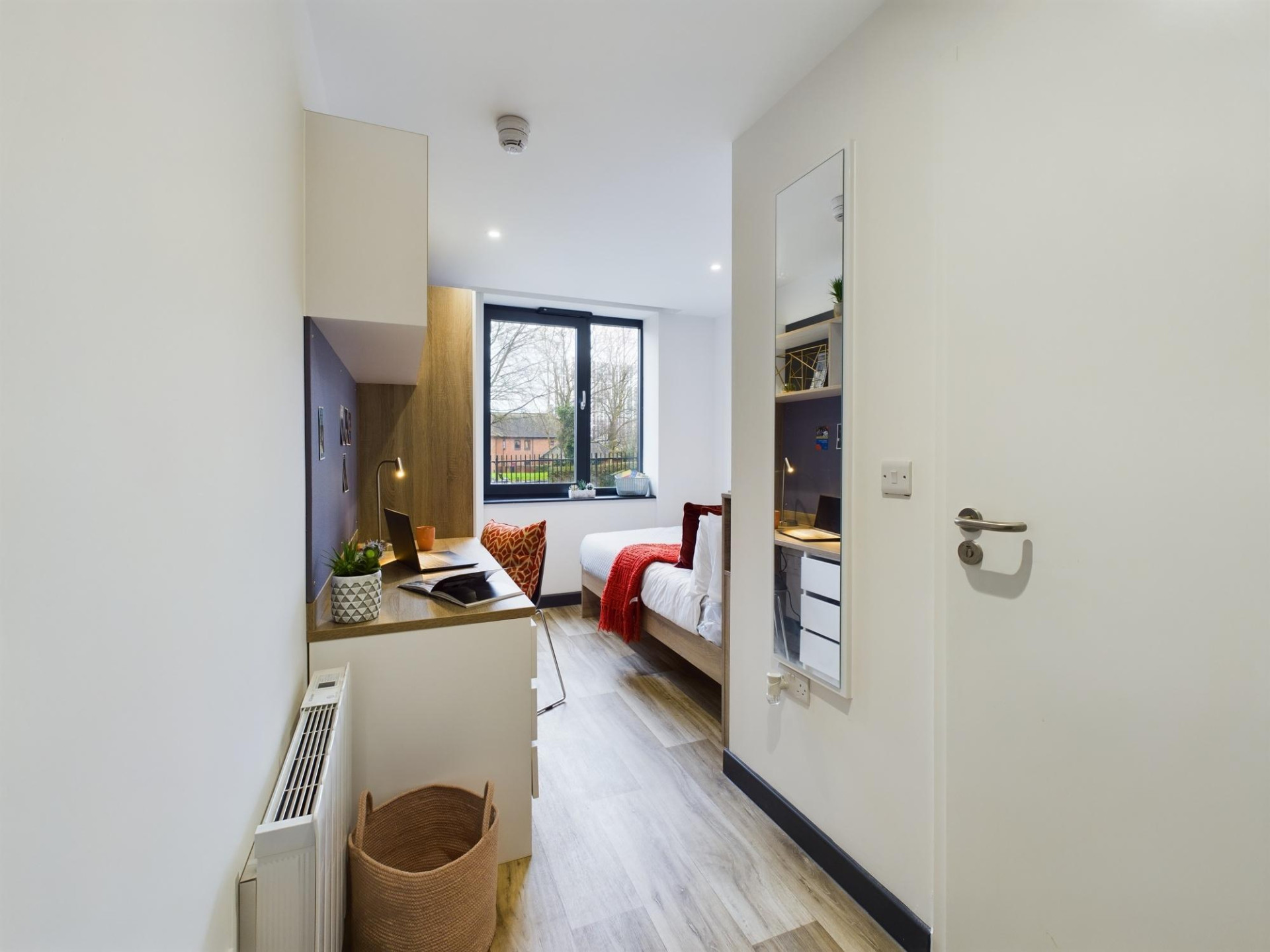 Bronze En-Suite - Eden Square - Gallery - 11