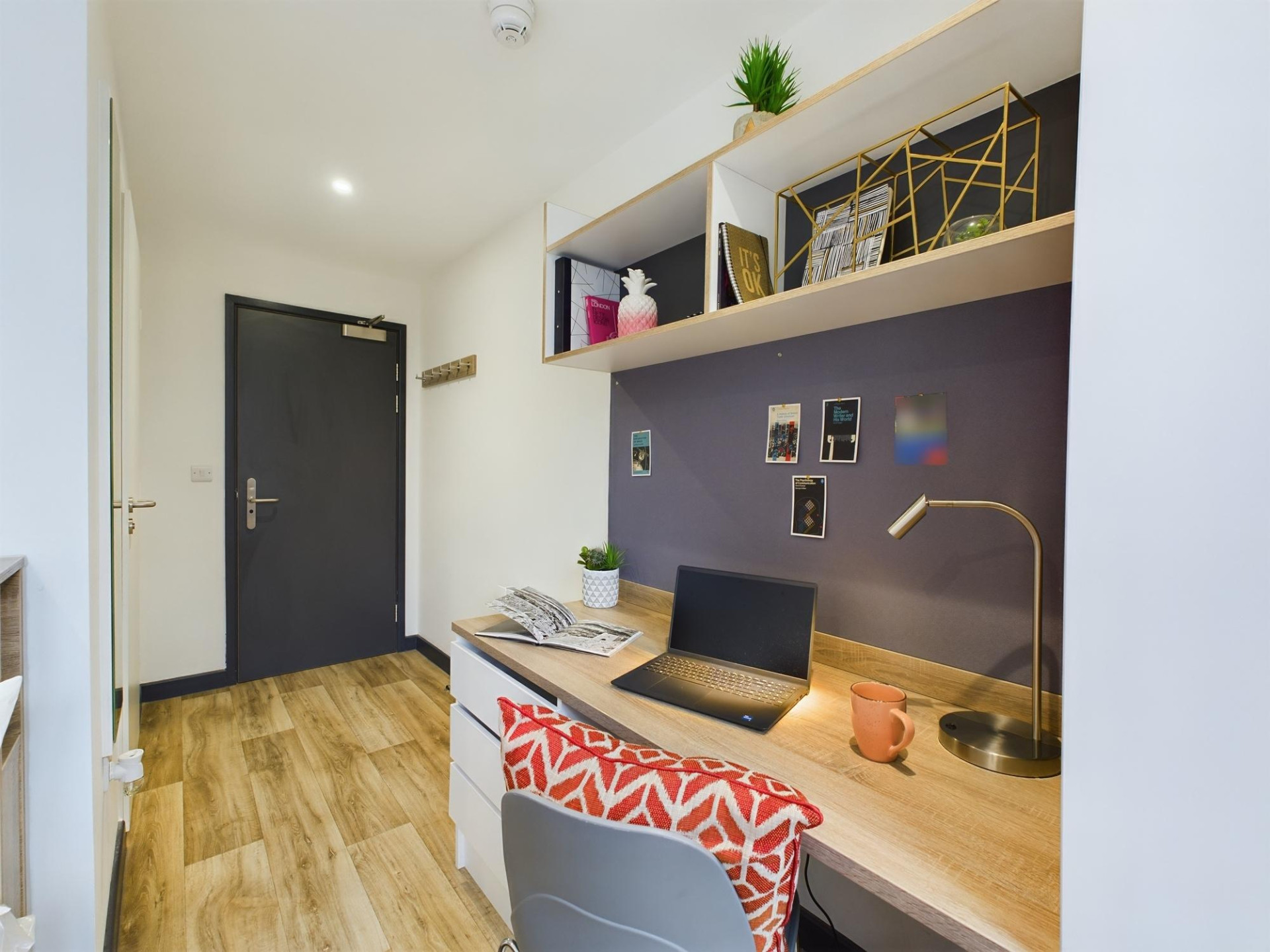 Bronze En-Suite - Eden Square - Gallery - 8