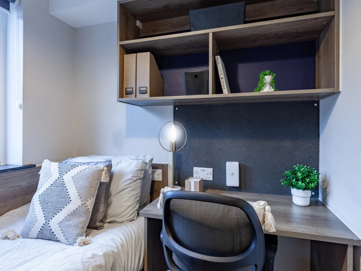  Classic En-Suite  -  The Leather Works  - Gallery -  2