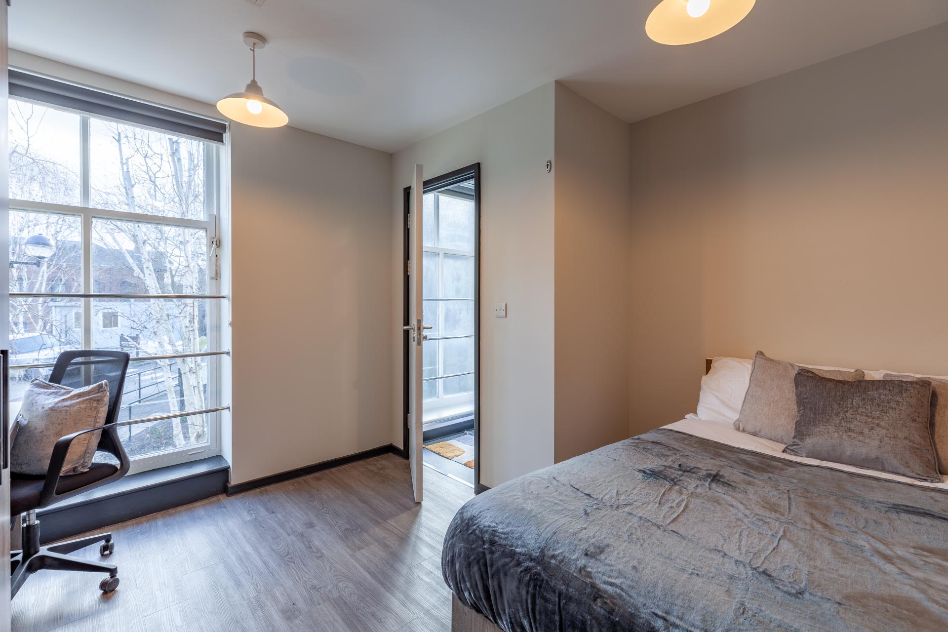  Deluxe En-Suite - LAU  -  The Leather Works  - Gallery -  1