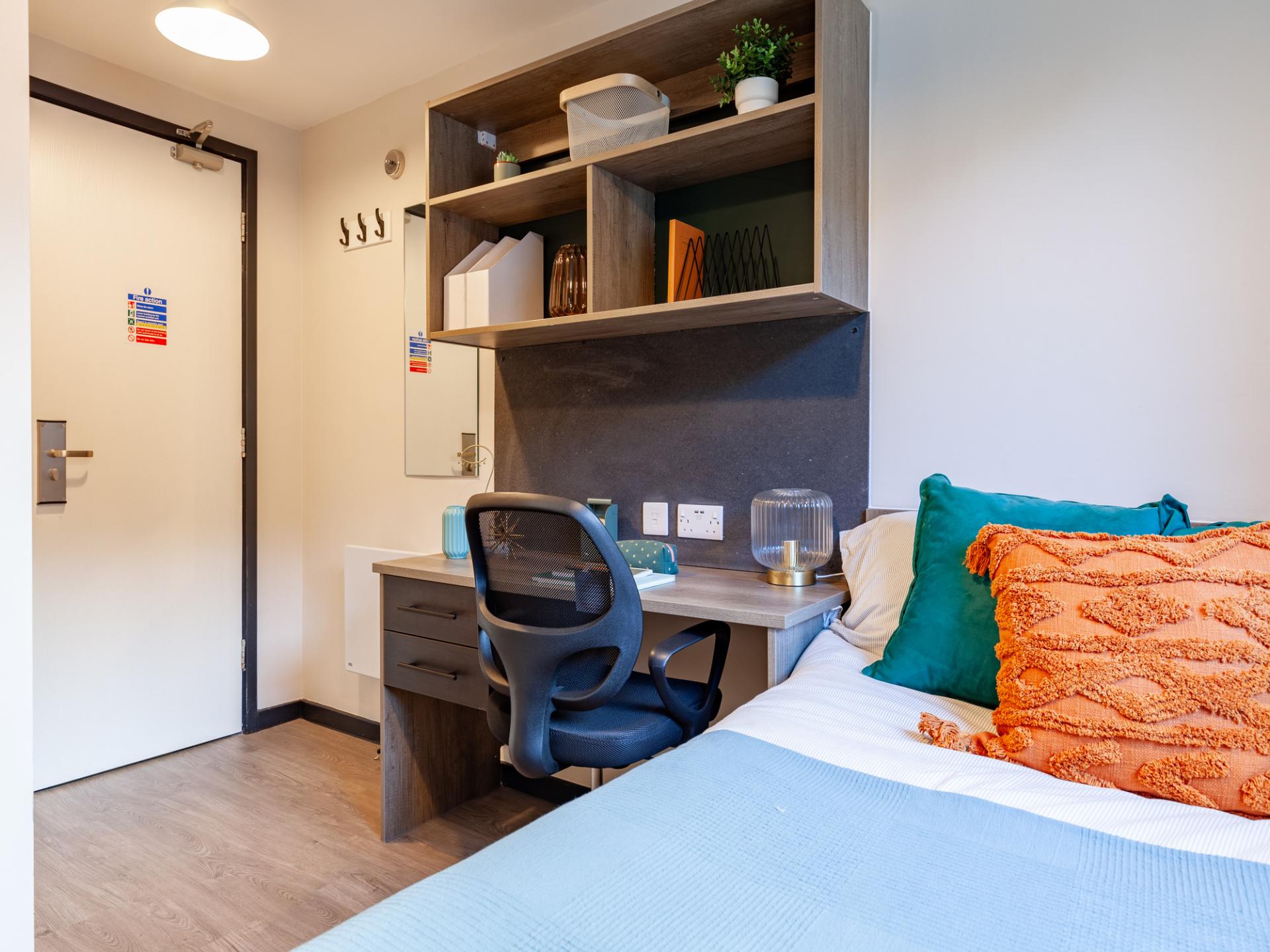 Premium Ensuite - The Leather Works - Gallery - 2