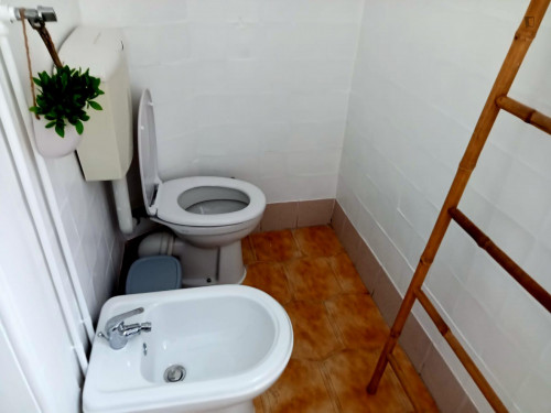 Amazing double bedroom Near Universidade De Coimbra - Gallery - 7