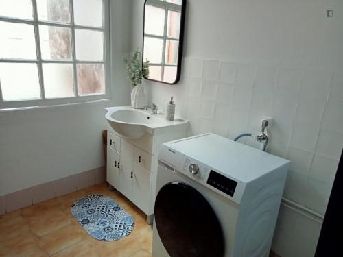 Amazing double bedroom Near Universidade De Coimbra - Gallery - 6