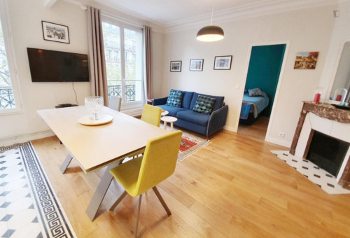 Colourful 1-bedroom flat in 12e-Nation-Bercy