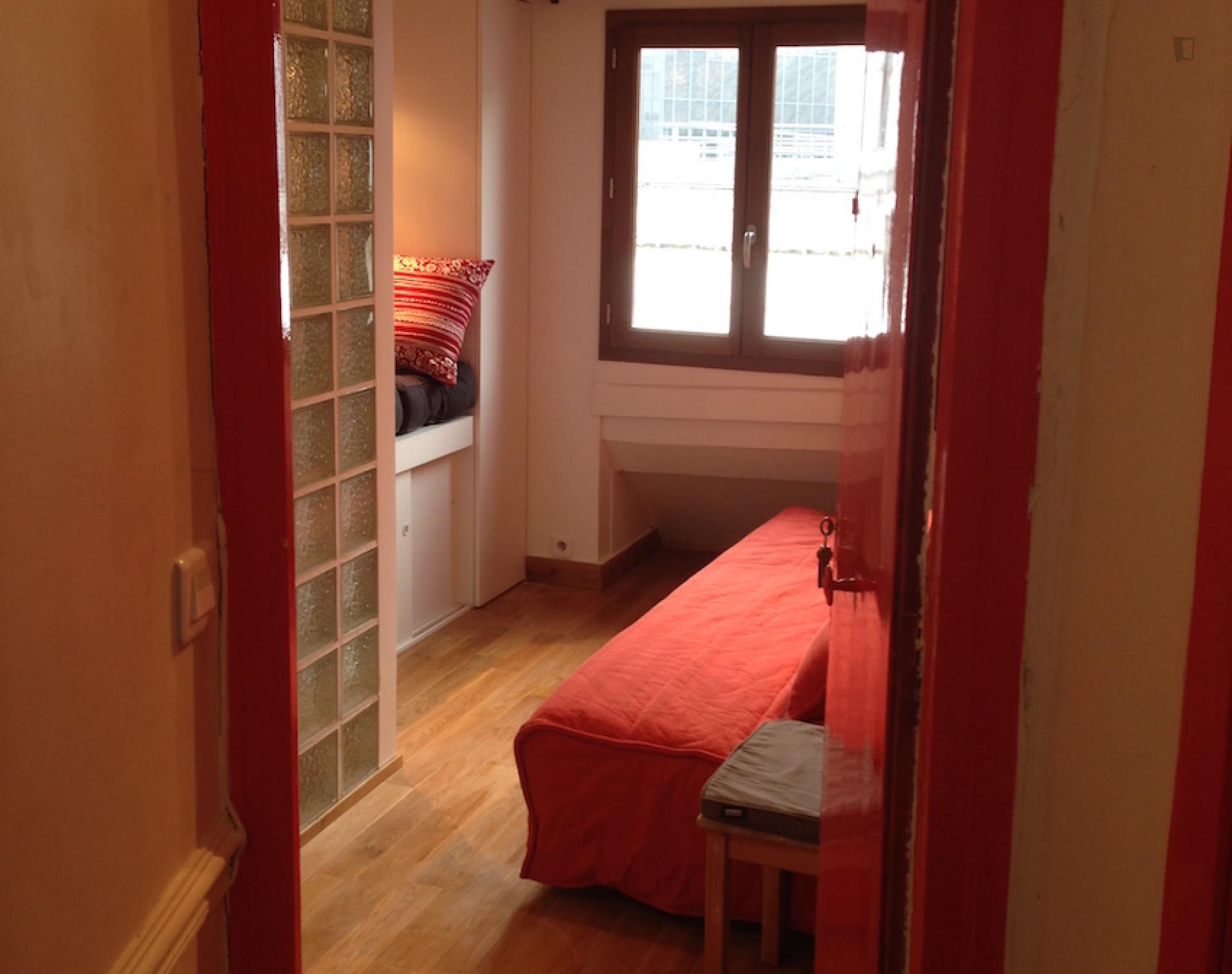 welcoming 1-bedroom flat in 2e - bourse