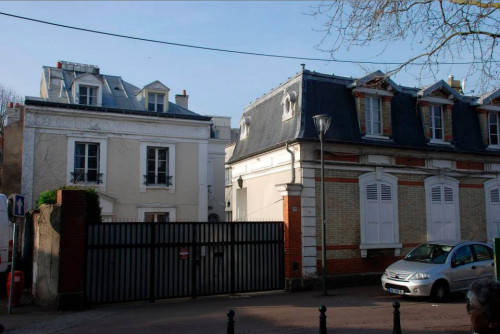 Single bed in a nice cozy bedroom in a Student House