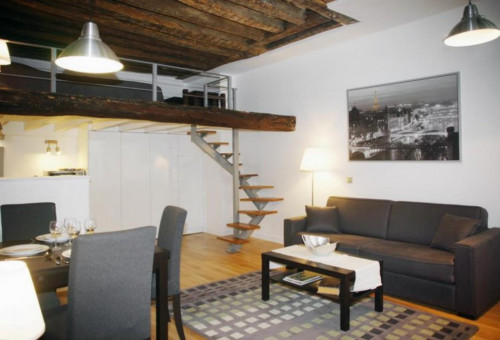 Open-plan studio in the heart of Paris