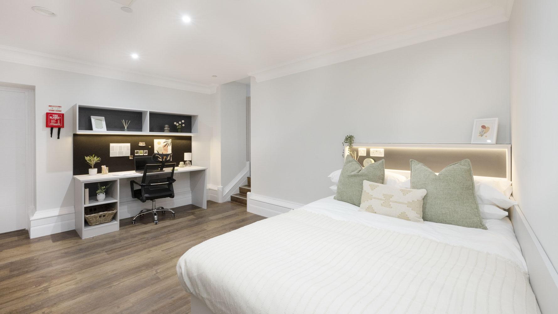  Deluxe Studio Plus  -  26 Great George Street  - Gallery -  11