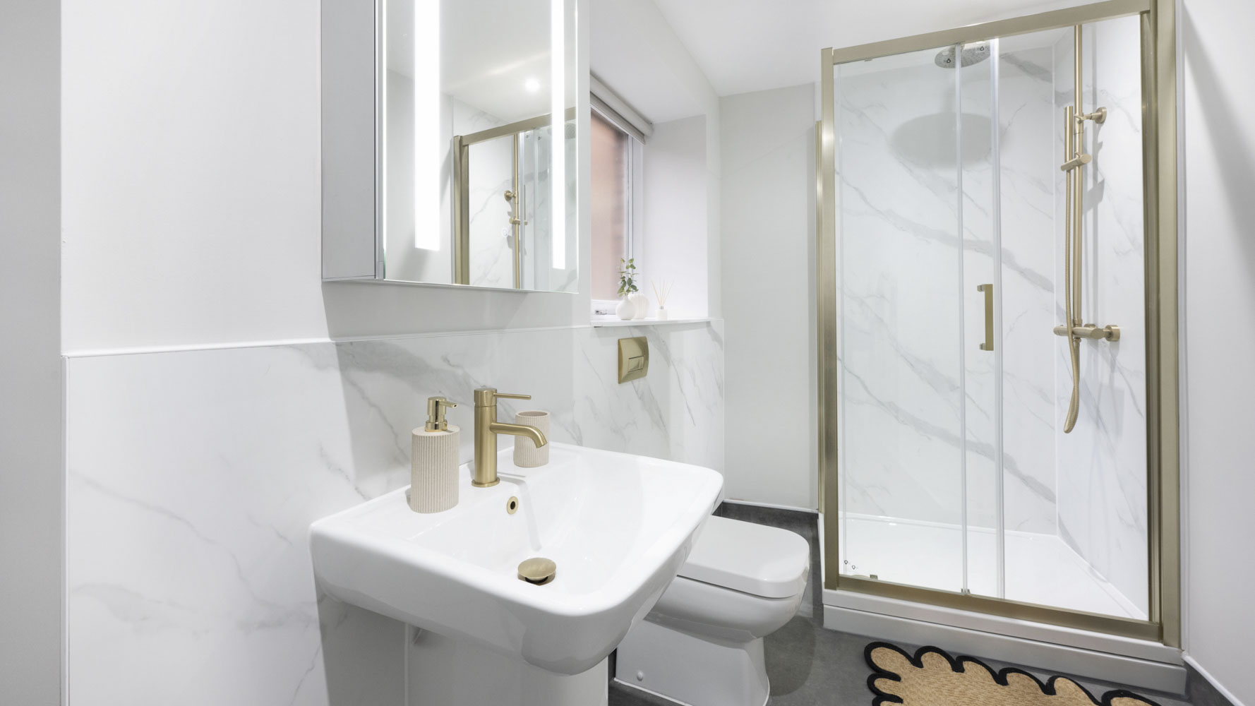  Deluxe Studio Plus  -  26 Great George Street  - Gallery -  4