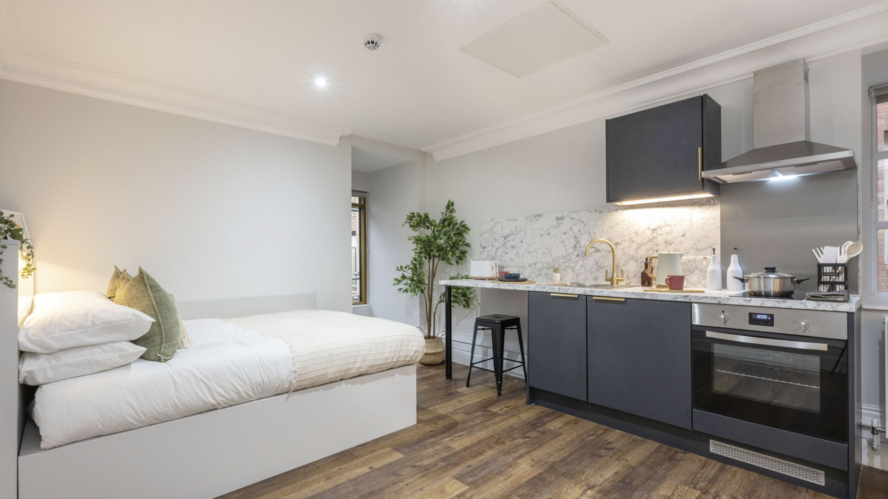  Deluxe Studio Plus  -  26 Great George Street  - Gallery -  2