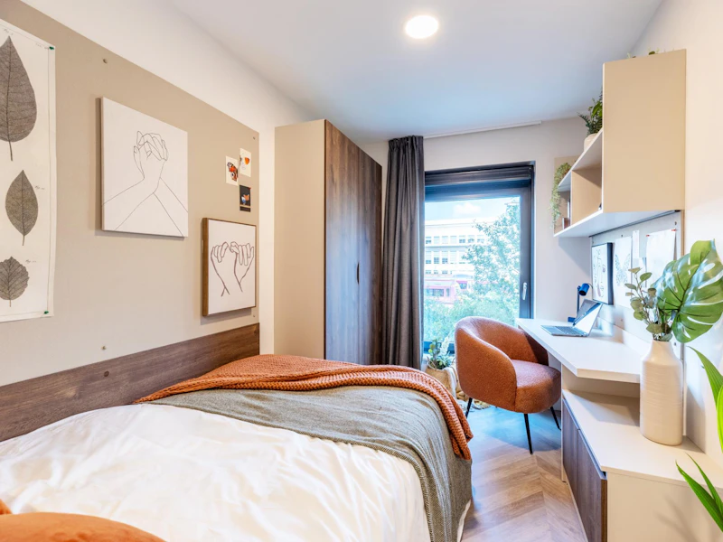  Classic Plus En-Suite  -  The Place  - Gallery -  1