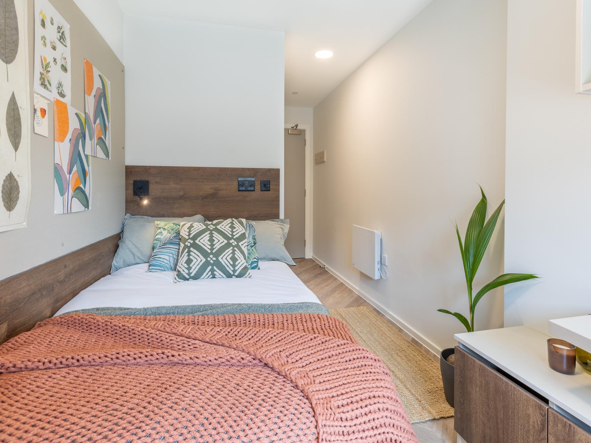 Platinum En-Suite - 8