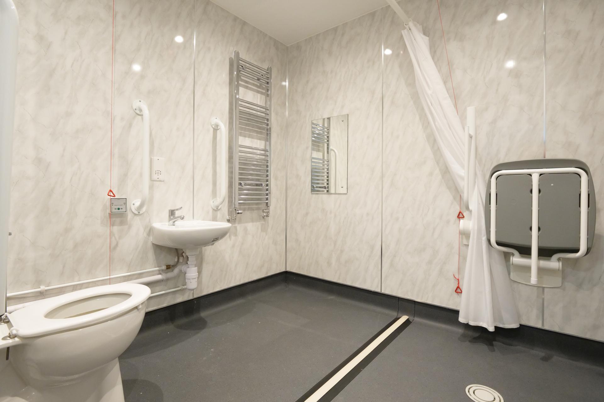 Accessible En-Suite - Electric Press - Gallery - 12
