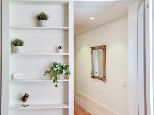 Central 1-bedroom apartment near São Bento Station - Gallery - 17