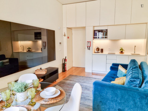 Central 1-bedroom apartment near São Bento Station - Gallery - 16