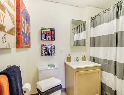 University Village - Gallery - 4