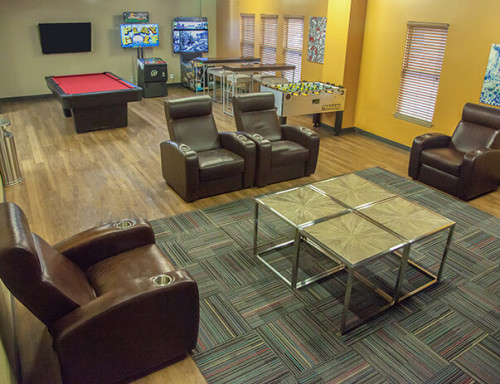 University Village - Gallery - 3