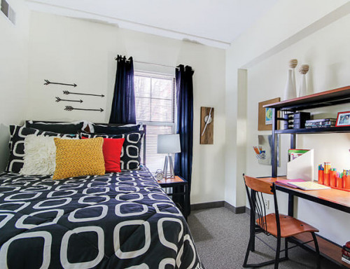 University Village - Gallery - 18