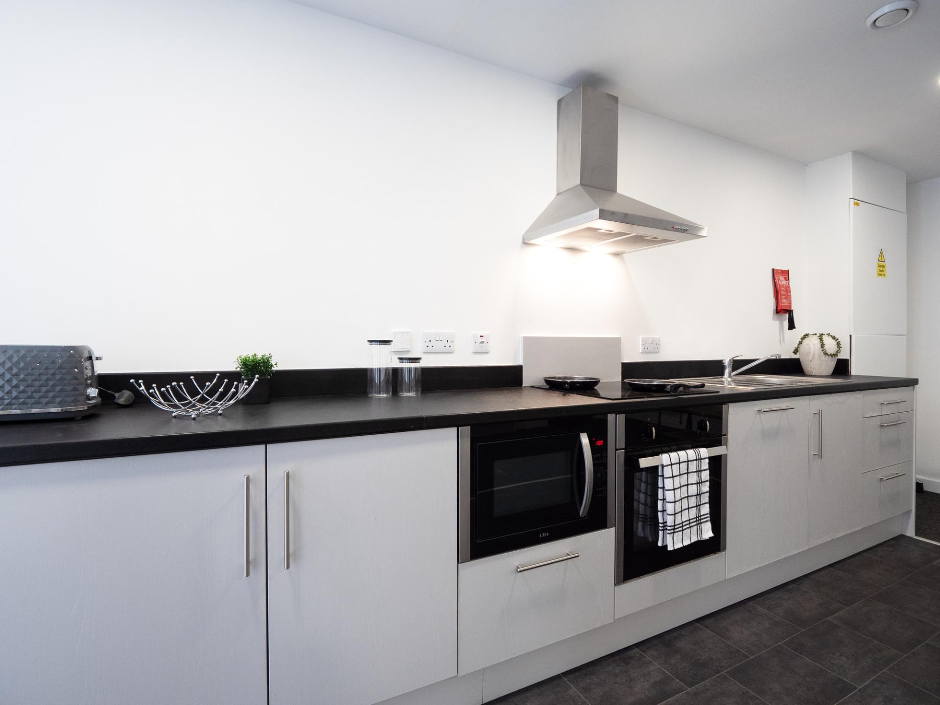  Silver En-Suite  -  The Paper Works  - Gallery -  10