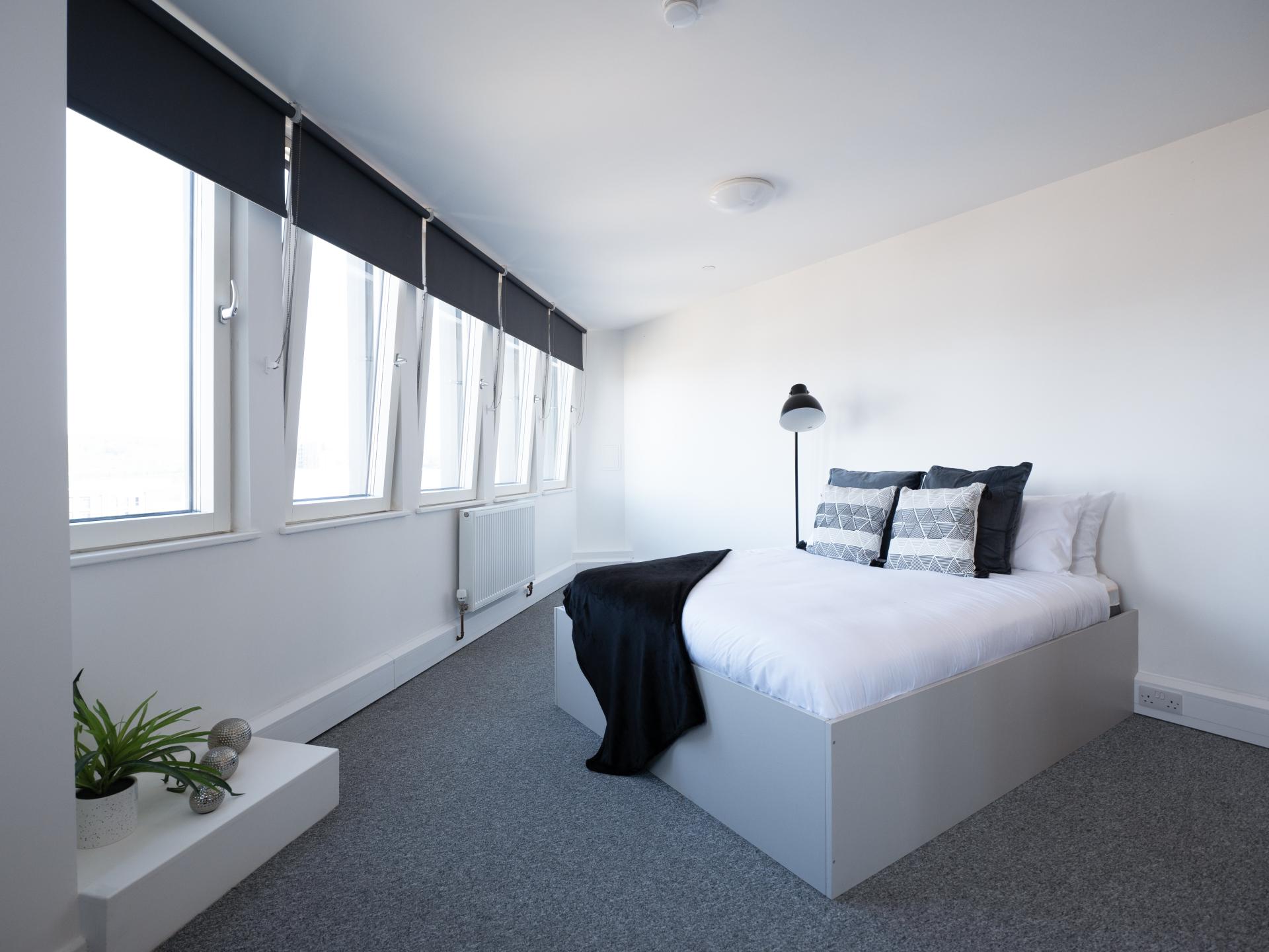  Accessible En-Suite  -  The Paper Works  - Gallery -  4