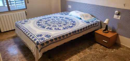 Charming 2-bedroom apartment in Quatre Carreres - Gallery - 13