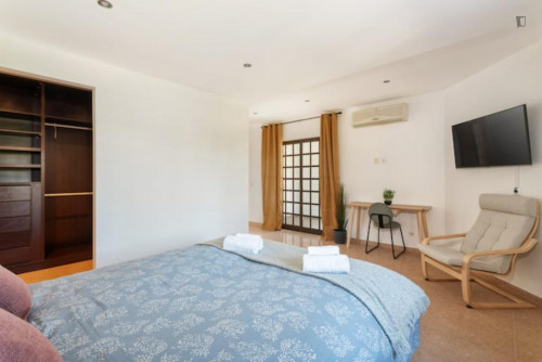 Astonishing 4-bedroom house in Lagoa
