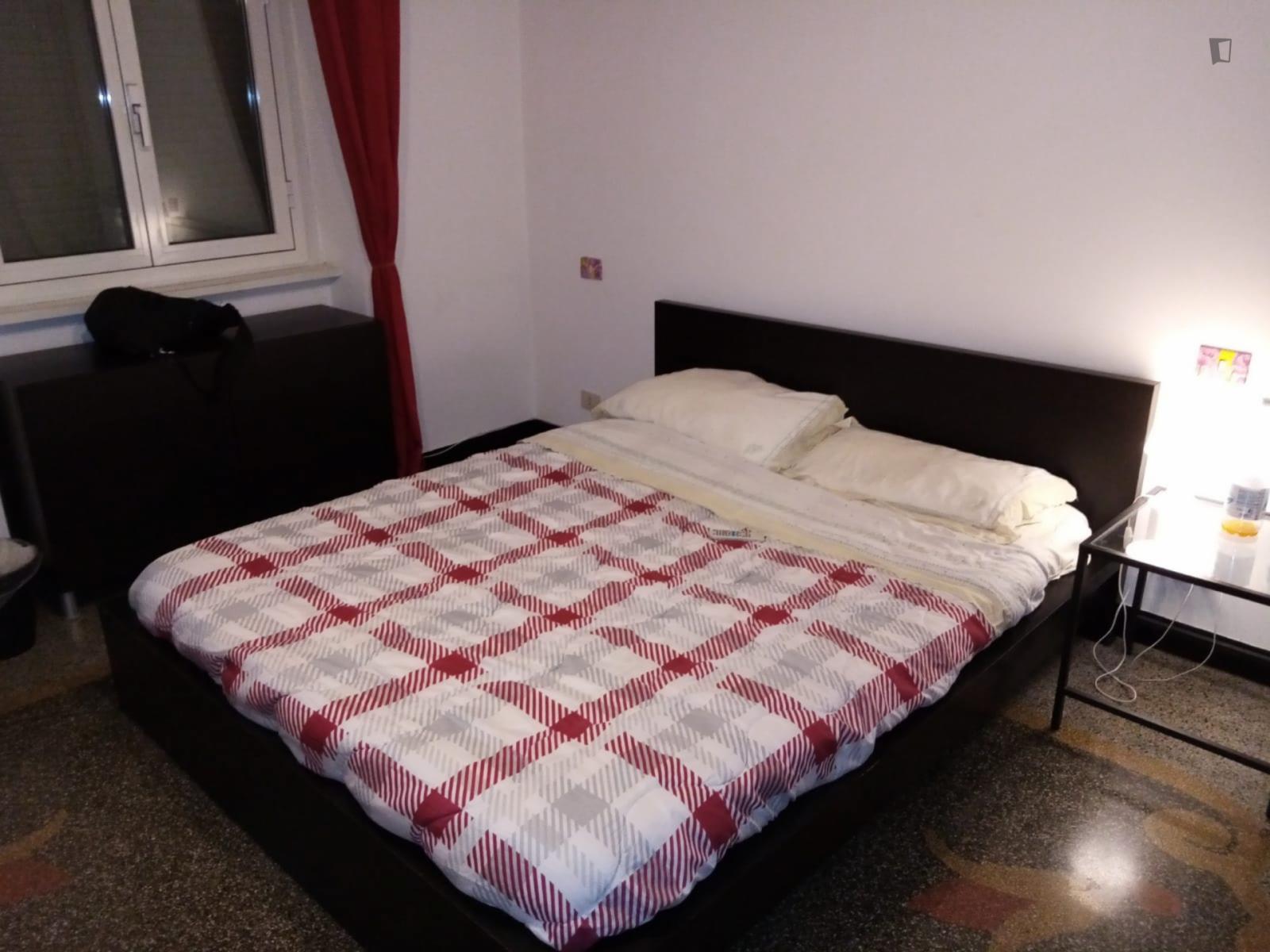 Cosy Double Bedroom Near Genova Sestri Ponente Station - Cosy Double Bedroom near Genova Sestri Ponente Station - Gallery - 1