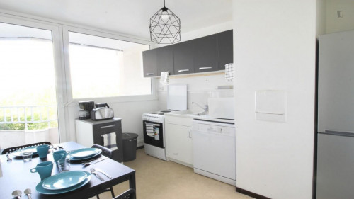 Bright double bedroom near Université Paris Nanterre