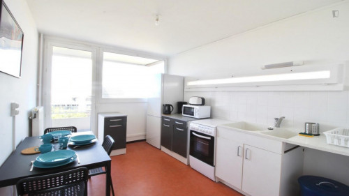 Dashing double bedroom in Nanterres