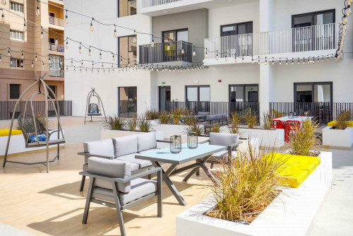 Stunning Outstanding Complex w/ Terrace + Coworking