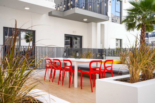 Stunning Outstanding Complex w/ Terrace + Coworking