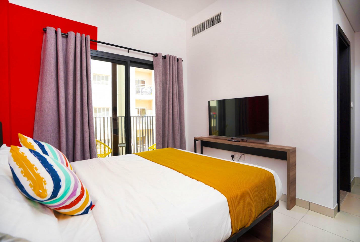  MeetUp Double Plus Room In Shared Apartment  -  Stunning Outstanding Complex w/ Terrace + Coworking Collective  - Gallery -  2