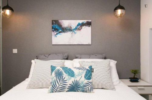 Modern 1-bedroom apartment in Bairro Alto 