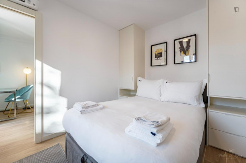 Comfortable and sunny 1-bedroom flat near the Heroísmo metro station - Gallery - 7