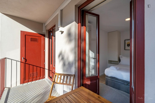 Comfortable and sunny 1-bedroom flat near the Heroísmo metro station - Gallery - 19