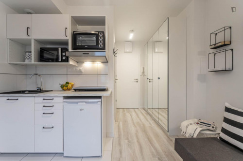 Studio flat 25 minutes to Warsaw's centre, close to SWPS University