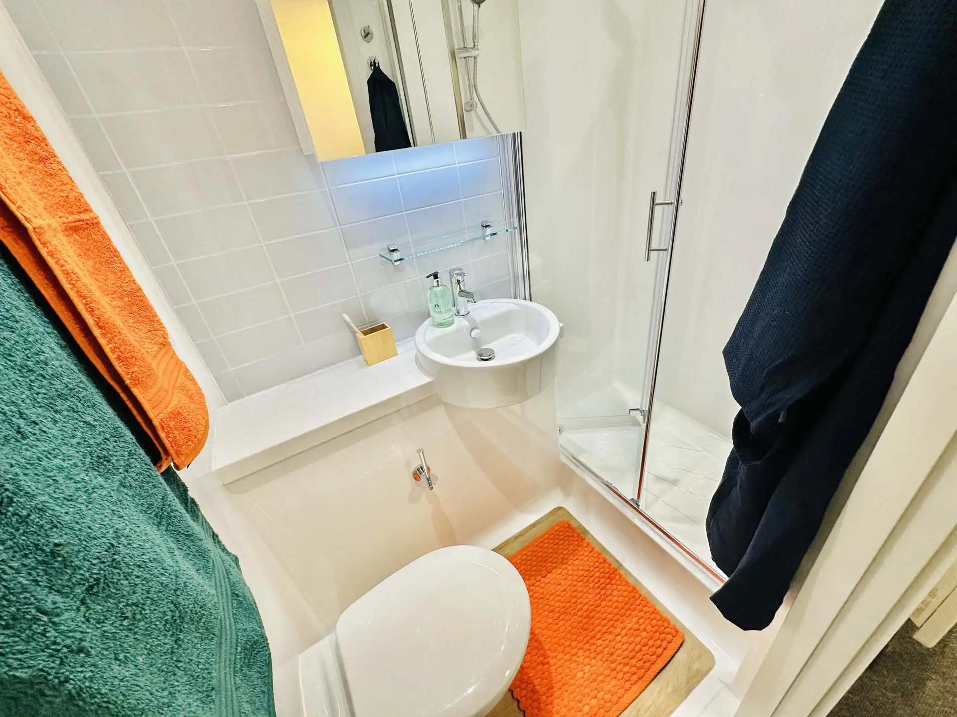 Silver En Suite - High Floor - 19