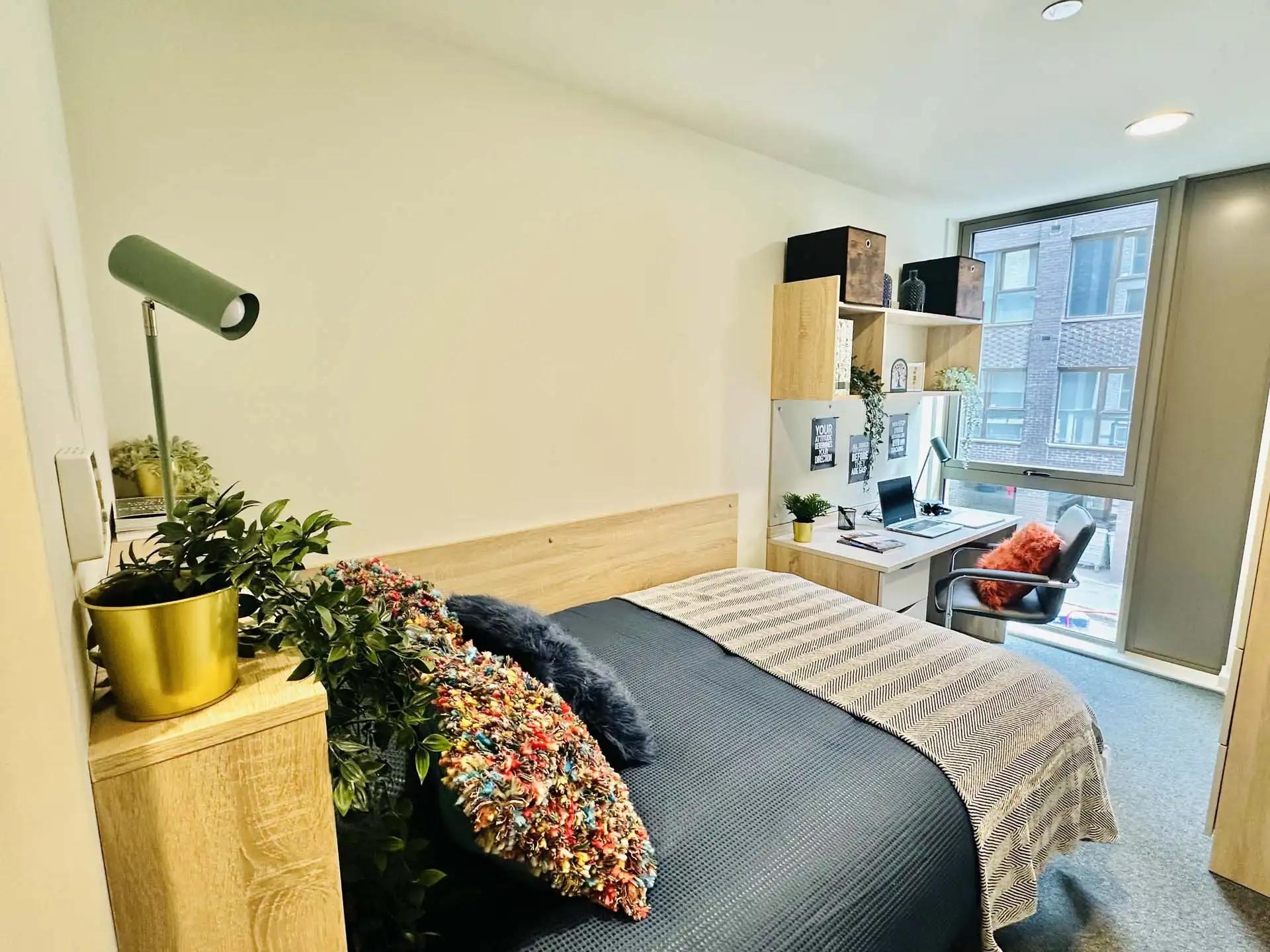 Silver En Suite - Low Floor - 4